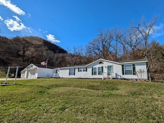 2610 Highway 26, Lansing, IA 52151