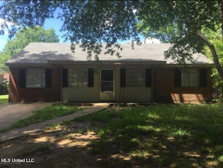 8331 Whitehead Dr, Southaven, MS 38671