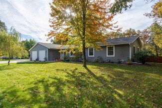 2230 Heatherton Ln, Plover, WI 54467