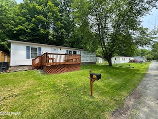 30 Settlers Village, Hawley, PA 18428