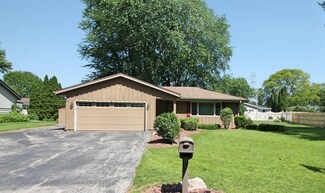 332 Rosewood Dr, Janesville, WI 53548