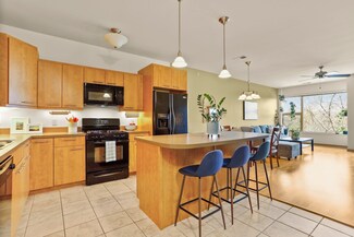 555 S Midvale Blvd Unit 229, Madison, WI 53711
