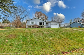 2307 Kenilworth Rd, Jackson, MI 49203