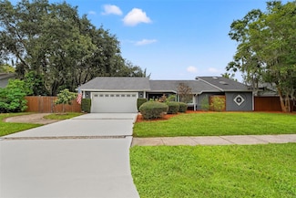 573 Whispering Lakes Blvd, Tarpon Springs, FL 34688