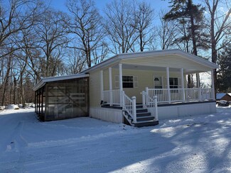 427 Governor Wentworth Hwy, Moultonborough, NH 03254
