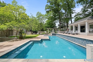 1201 Deborah Dr SE, Huntsville, AL 35801