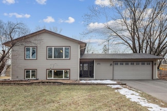 1786 E Bluestone Dr, Saint Paul, MN 55122