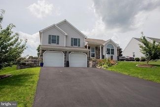 34 Shefford Dr, Elizabethtown, PA 17022