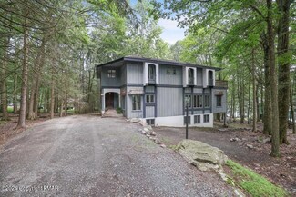 120 Falling Brook Dr, Lords Valley, PA 18428