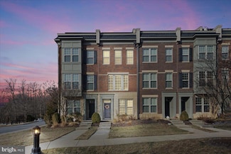 874 Regents Square Unit 332, Oxon Hill, MD 20745