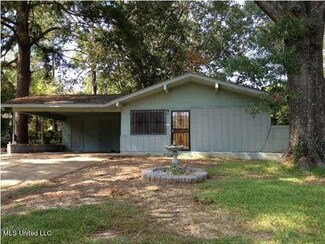237 Queen Anne Ln, Jackson, MS 39209