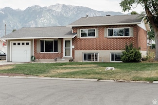 9921 S Poppy Ln, Sandy, UT 84094