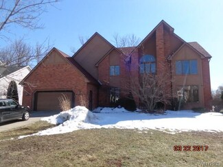 49 Forestbrook Ct, Getzville, NY 14068