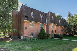 4000 Gypsy Ln Unit 229, Philadelphia, PA 19129