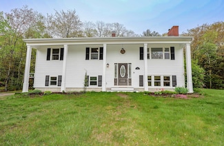 3 Thomas St, Windham, NH 03087