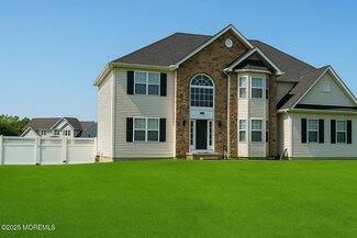 10 Etty Ct, Manchester Township, NJ 08759