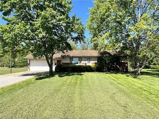 15774 Cowley Rd, Grafton, OH 44044
