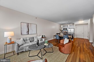 2101 Market St Unit 705, Philadelphia, PA 19103