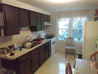510 Child St Unit 405A, Warren, RI 02885