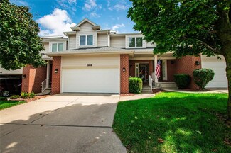 5926 Ep True Pkwy, West Des Moines, IA 50266