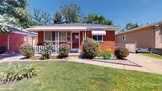 22792 Cushing Ave, Eastpointe, MI 48021