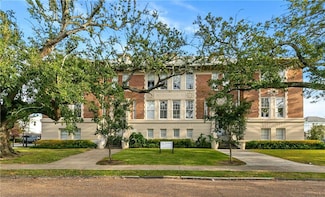 800 N Rendon Unit 106, New Orleans, LA 70119