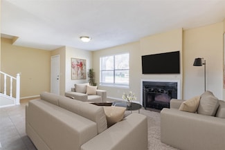 325 Towne House Ln, Richardson, TX 75081