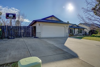 2855 Dawnridge Dr, Redding, CA 96001