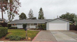 2029 Kent Dr, Los Altos, CA 94024