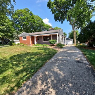 145 W Park Ave, Wheaton, IL 60189