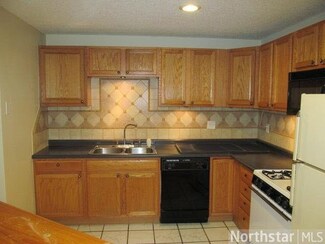 7466 72nd Ln N, Brooklyn Park, MN 55428