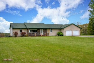 25100 Gage St, Dowagiac, MI 49047