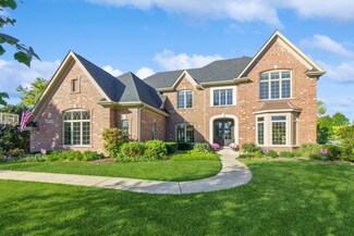 40W258 Ralph Waldo Emerson Ln, Saint Charles, IL 60175