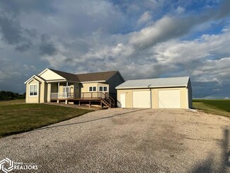 3070 Rutledge Ave, Cedar, IA 52543