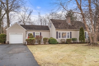 594 Dewey St, West Springfield, MA 01089