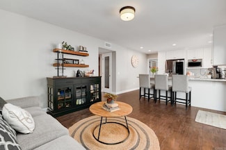 9947 Mesa Madera Dr, San Diego, CA 92131
