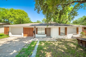 3221 Moon Dr, Mesquite, TX 75150
