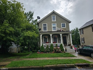 34 Clinton St, Newton, NJ 07860