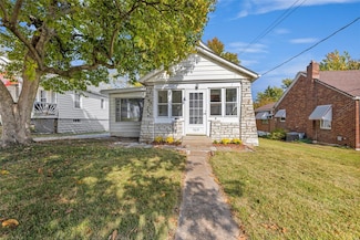 7619 Weaver Ave, Saint Louis, MO 63143