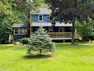 60 Blueberry Cir, Pelham, NH 03076