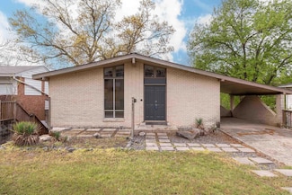 9805 Brooks Ln, Little Rock, AR 72205