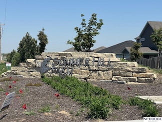 7805 N 167th Ave, Bennington, NE 68007