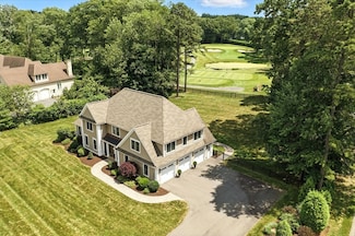 7 Twin Hills Dr, Longmeadow, MA 01106