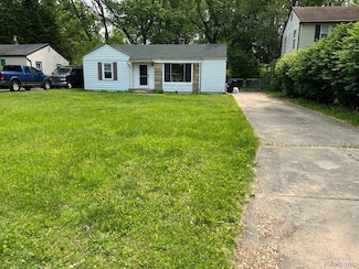15024 Lyons St, Livonia, MI 48154