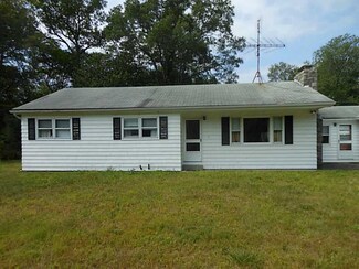 21 Paris Olney Hopkins Rd, Foster, RI 02825