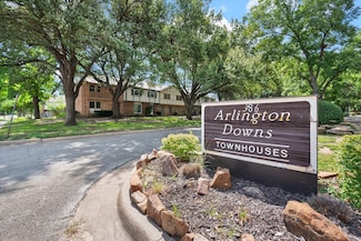 302 Westview Terrace, Arlington, TX 76013