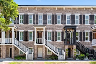 517 E Liberty Ln, Savannah, GA 31401