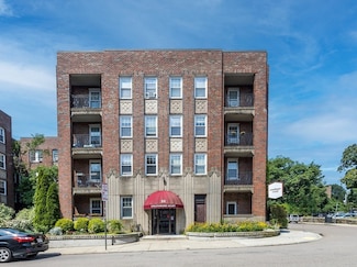 52 Strathmore Rd Unit 32, Brighton, MA 02135