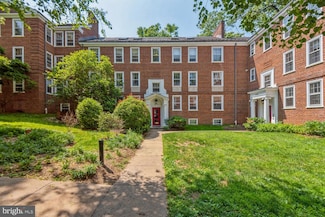 3810 39th St NW Unit 121, Washington, DC 20016