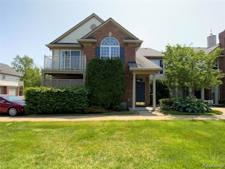 3577 Oakmonte Blvd, Rochester, MI 48306